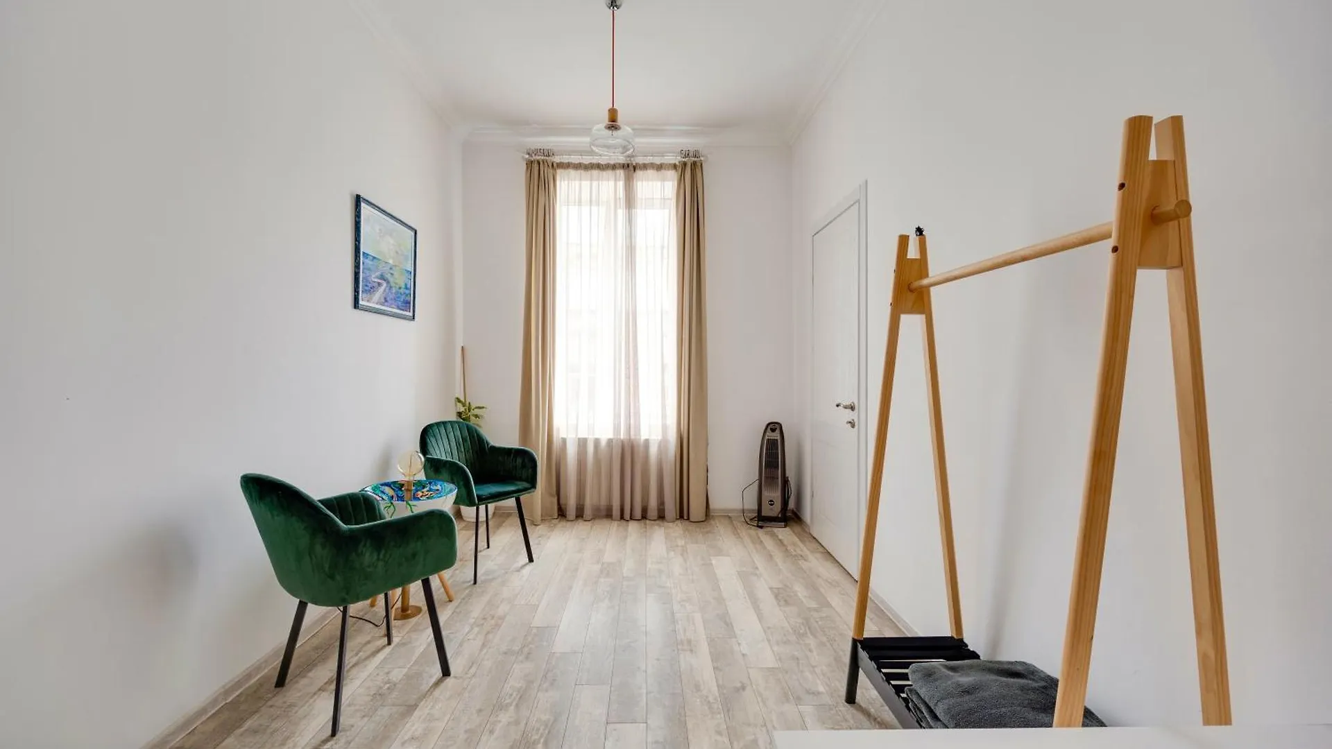 Wonderful Apartment In The City Center Of Tbilisi 0*,  Geórgia
