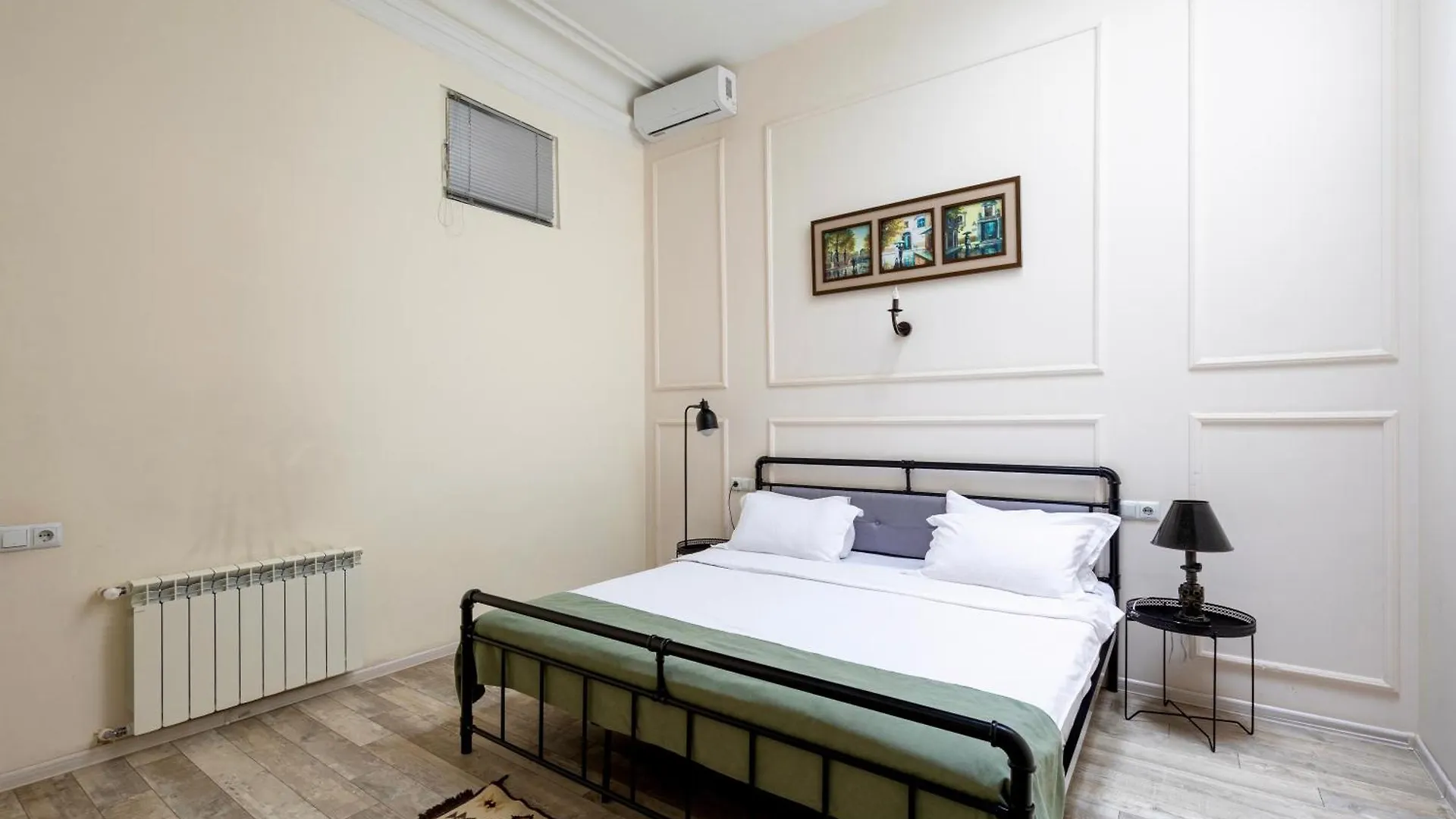 Wonderful Apartment In The City Center Of Tbilisi